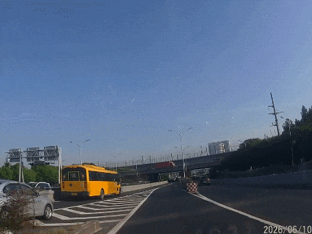 GIF.gif
