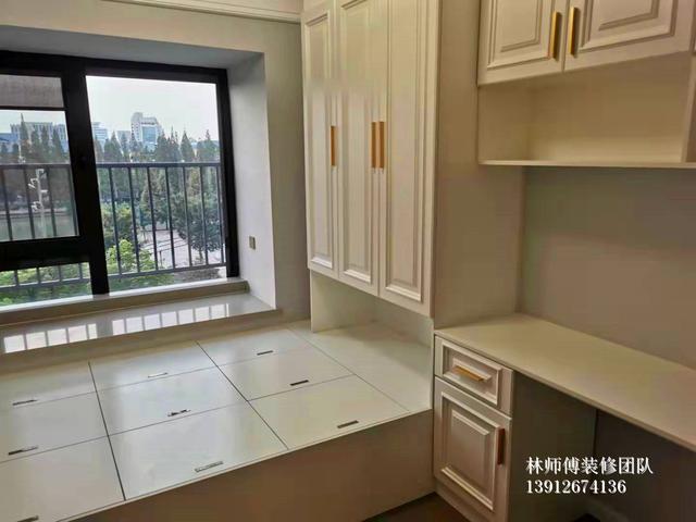 小房间.jpg