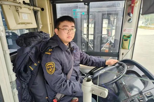 31路驾驶员.jpg