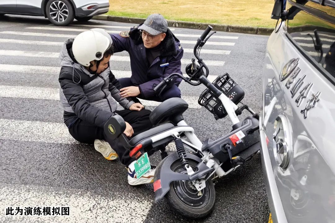 04-鿴-.jpg